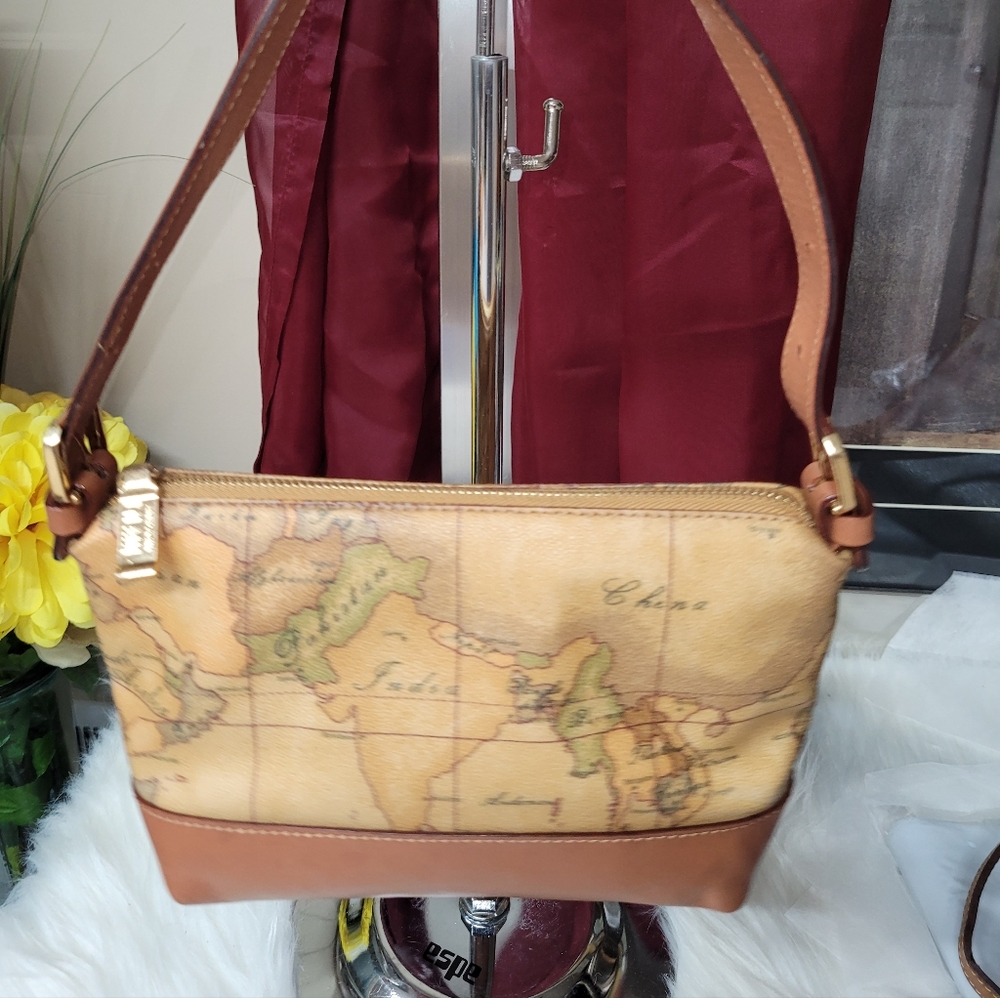 Alviero baguette bag